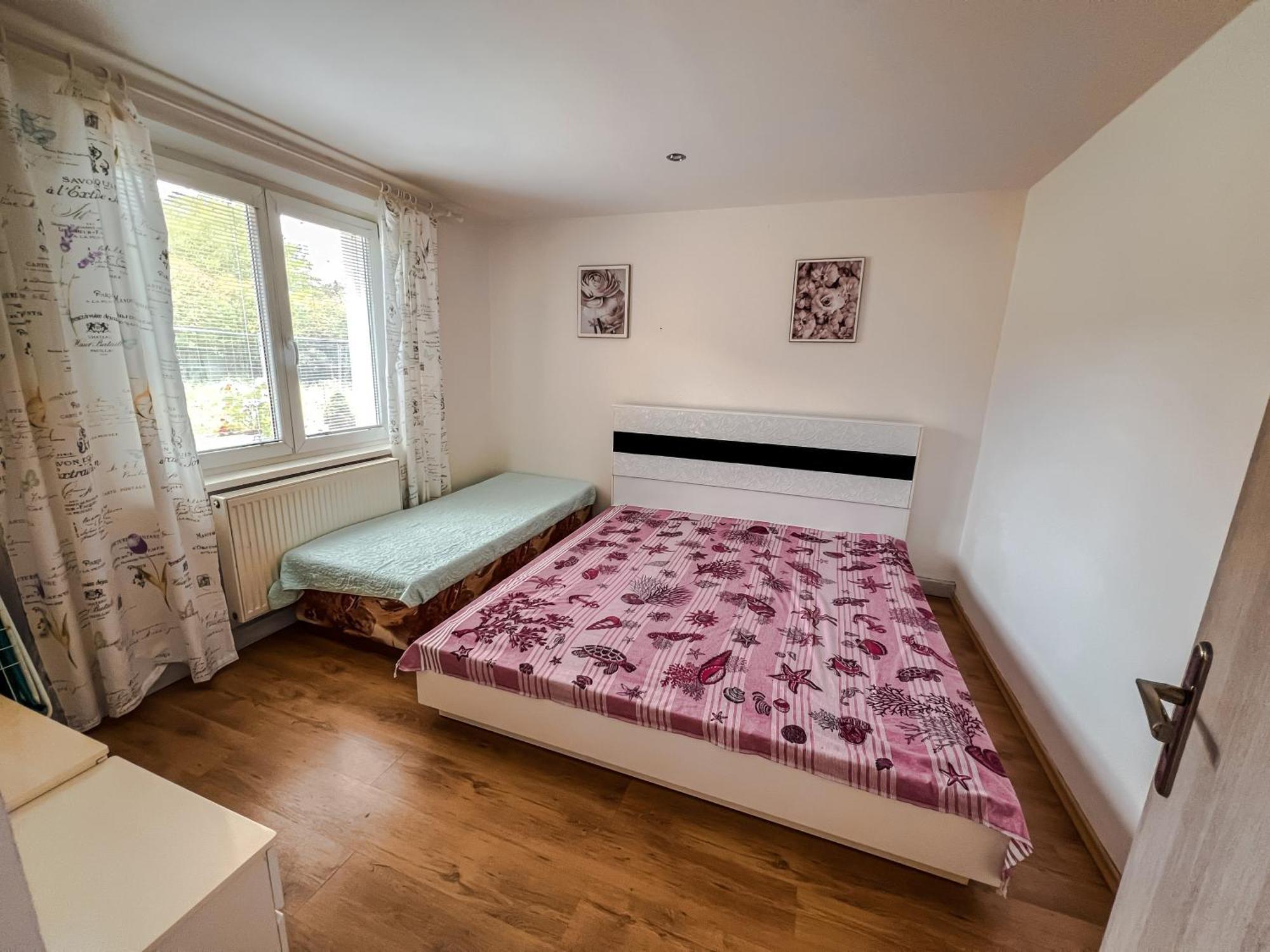 3 Bedroom Apartment In The Part Of The City 班斯卡-比斯特里察 外观 照片